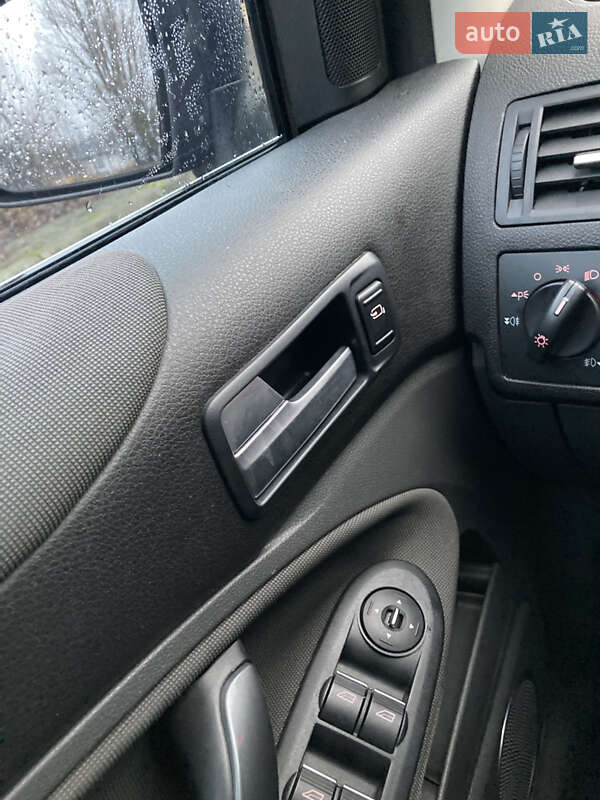 Позашляховик / Кросовер Ford Kuga 2009 в Звягелі