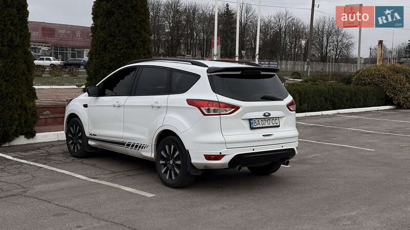 Внедорожник / Кроссовер Ford Kuga 2015 в Кропивницком