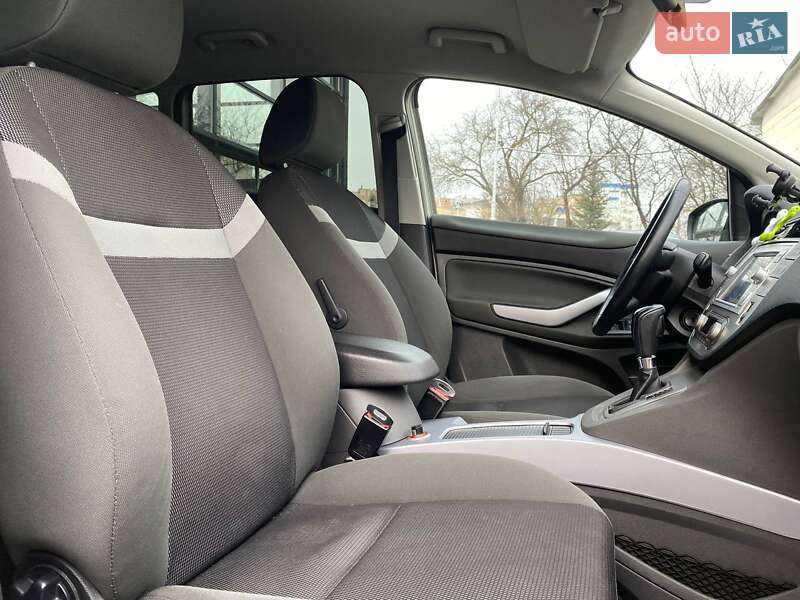 Внедорожник / Кроссовер Ford Kuga 2010 в Ивано-Франковске