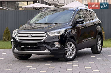 Внедорожник / Кроссовер Ford Kuga 2019 в Ужгороде