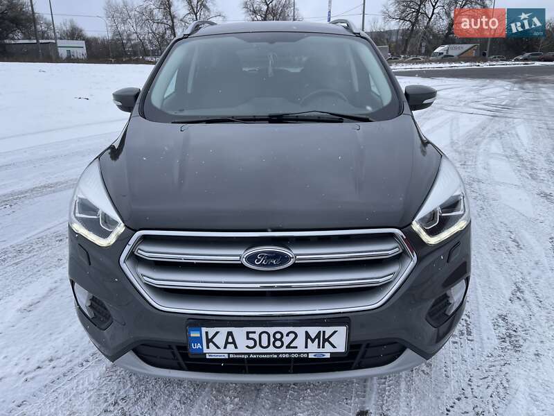Позашляховик / Кросовер Ford Kuga 2018 в Києві
