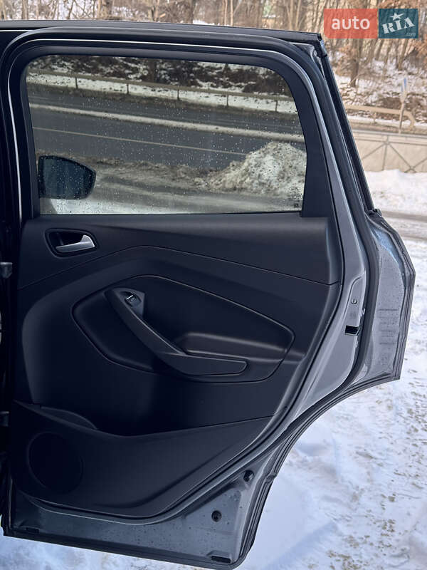 Позашляховик / Кросовер Ford Kuga 2013 в Тернополі