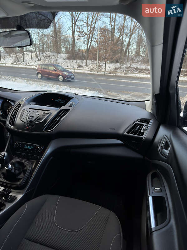 Позашляховик / Кросовер Ford Kuga 2013 в Тернополі