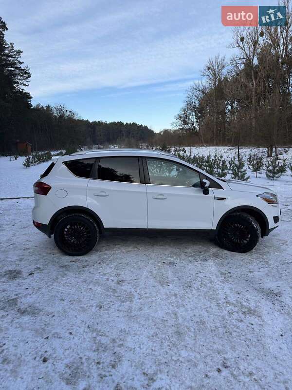 Позашляховик / Кросовер Ford Kuga 2011 в Богуславі