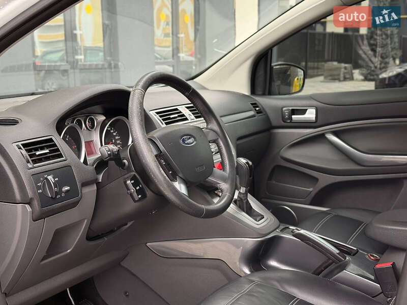 Позашляховик / Кросовер Ford Kuga 2010 в Ірпені