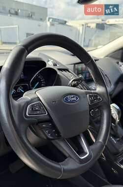 Внедорожник / Кроссовер Ford Kuga 2019 в Львове