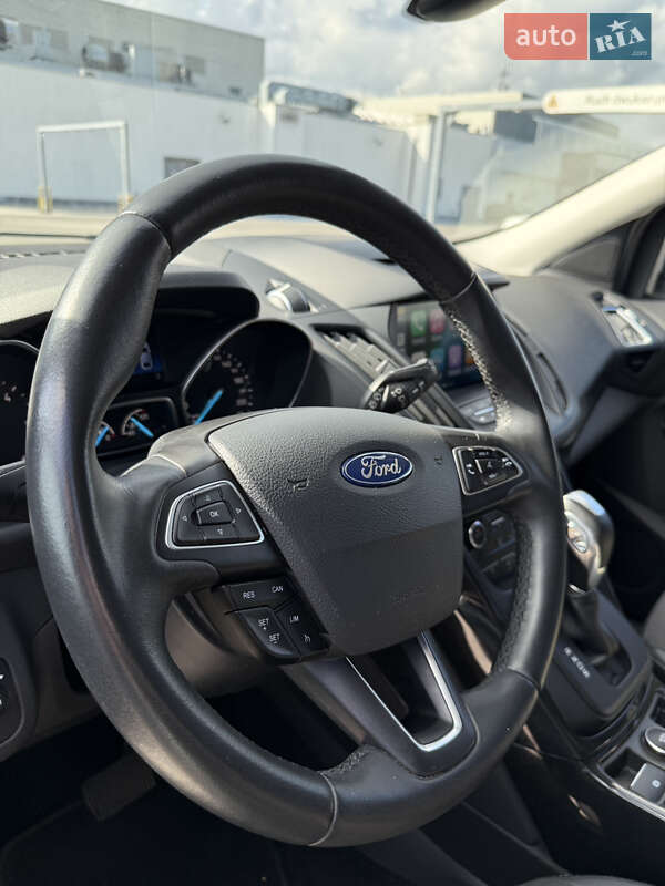 Внедорожник / Кроссовер Ford Kuga 2019 в Киеве