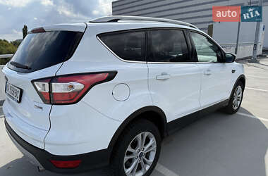 Внедорожник / Кроссовер Ford Kuga 2019 в Львове