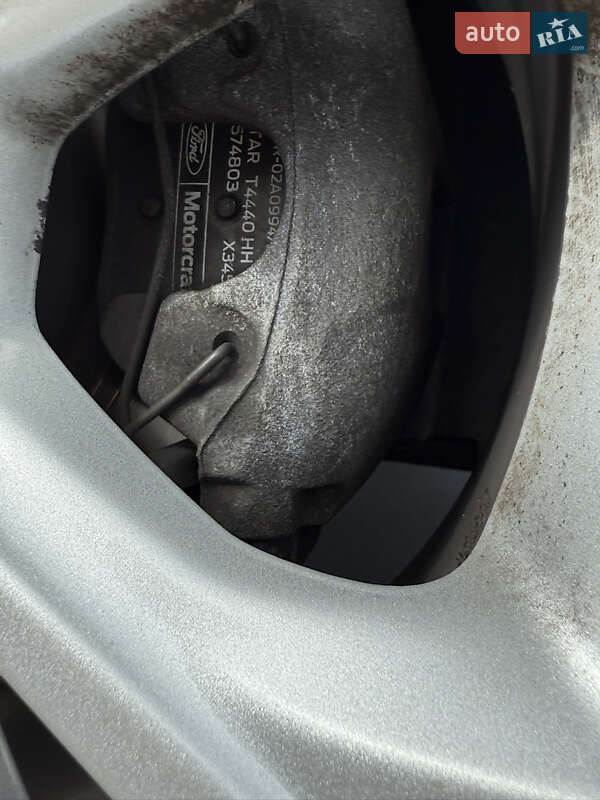 Внедорожник / Кроссовер Ford Kuga 2019 в Киеве