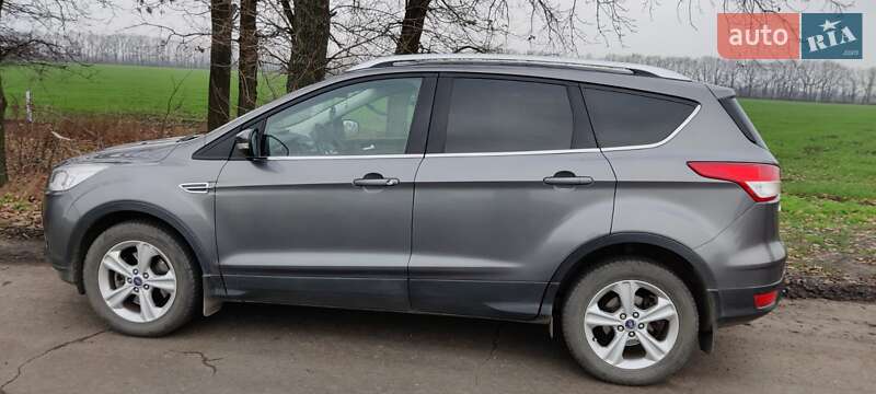 Внедорожник / Кроссовер Ford Kuga 2013 в Павлограде