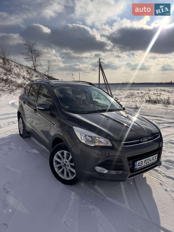 Внедорожник / Кроссовер Ford Kuga 2015 в Калиновке