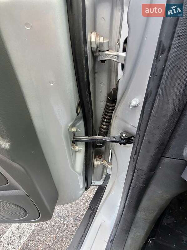 Позашляховик / Кросовер Ford Kuga 2011 в Києві