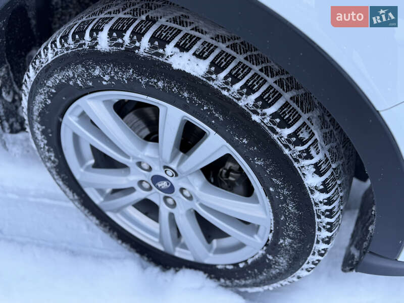 Внедорожник / Кроссовер Ford Kuga 2016 в Тульчине фото 8 Внедорожник / Кроссовер Ford Kuga 2016 в Тульчине