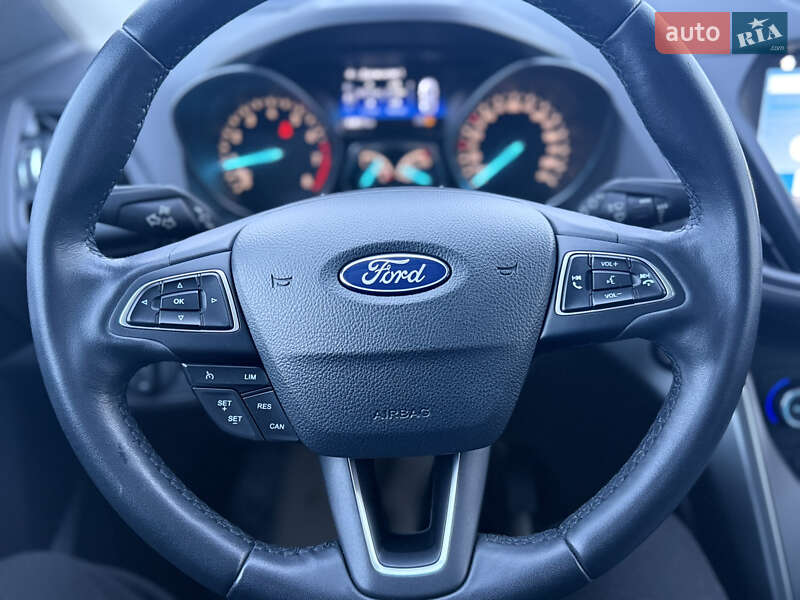 Внедорожник / Кроссовер Ford Kuga 2016 в Тульчине фото 32 Внедорожник / Кроссовер Ford Kuga 2016 в Тульчине