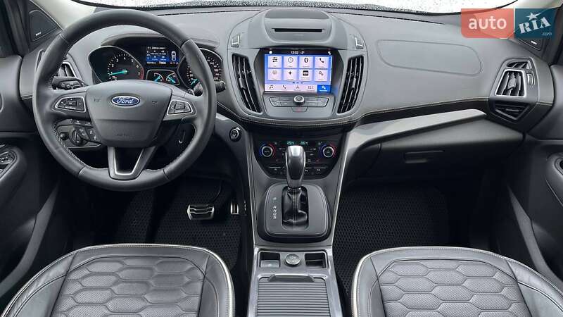 Внедорожник / Кроссовер Ford Kuga 2019 в Хмельницком