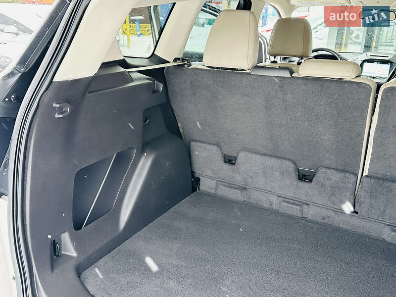 Внедорожник / Кроссовер Ford Kuga 2016 в Харькове