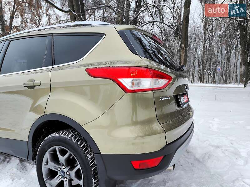 Внедорожник / Кроссовер Ford Kuga 2015 в Киеве