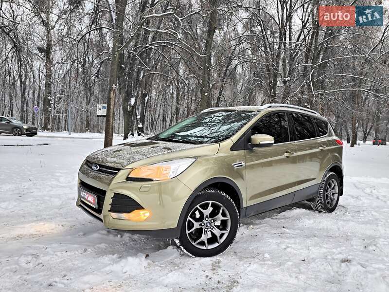 Внедорожник / Кроссовер Ford Kuga 2015 в Киеве