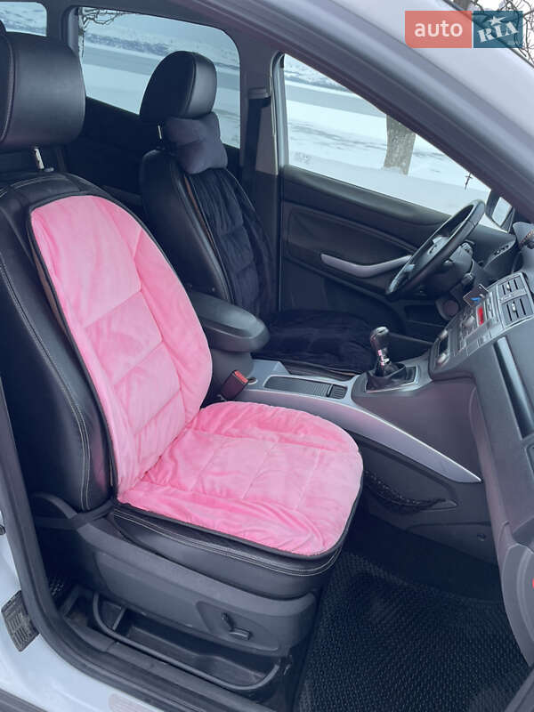 Внедорожник / Кроссовер Ford Kuga 2011 в Бурштыне