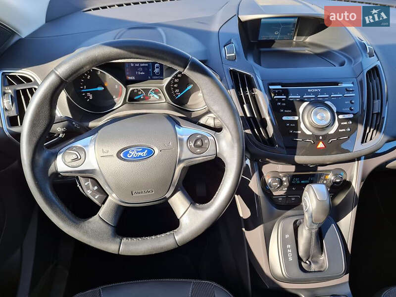 Внедорожник / Кроссовер Ford Kuga 2013 в Сколе