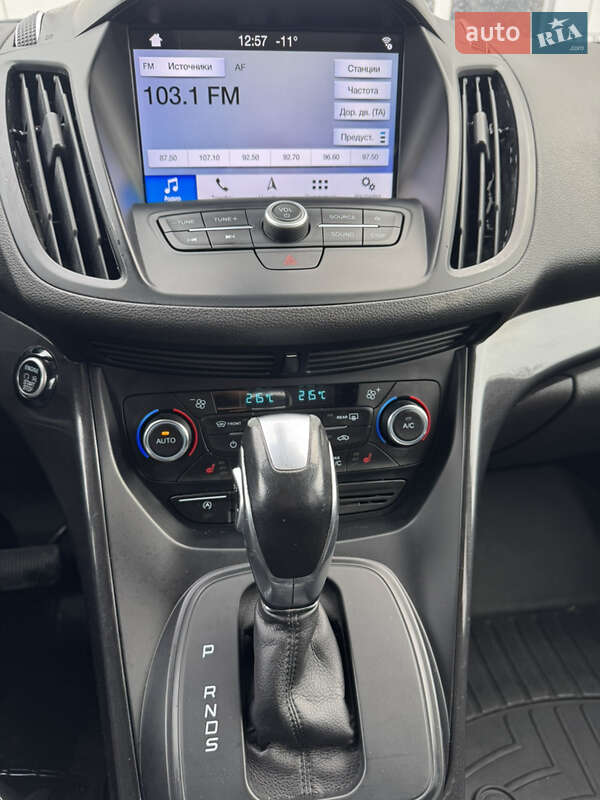 Внедорожник / Кроссовер Ford Kuga 2019 в Киеве