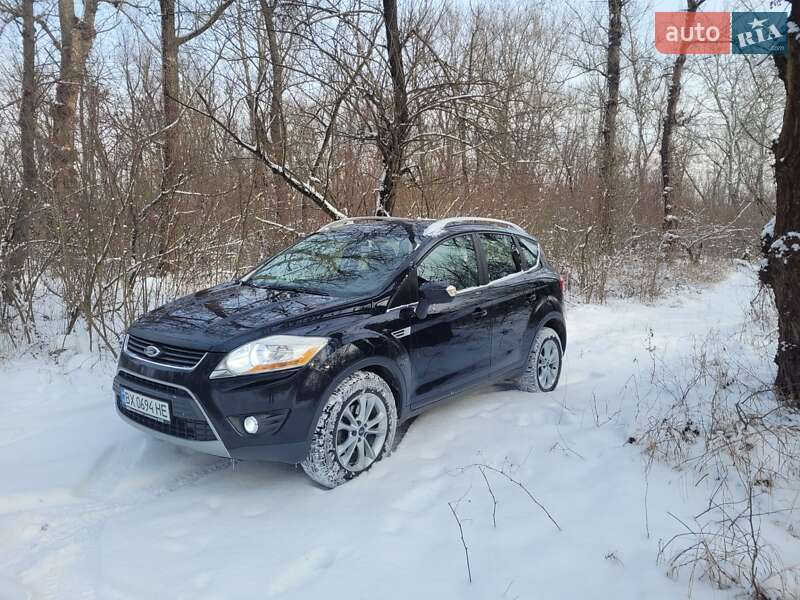 Позашляховик / Кросовер Ford Kuga 2012 в Чернівцях