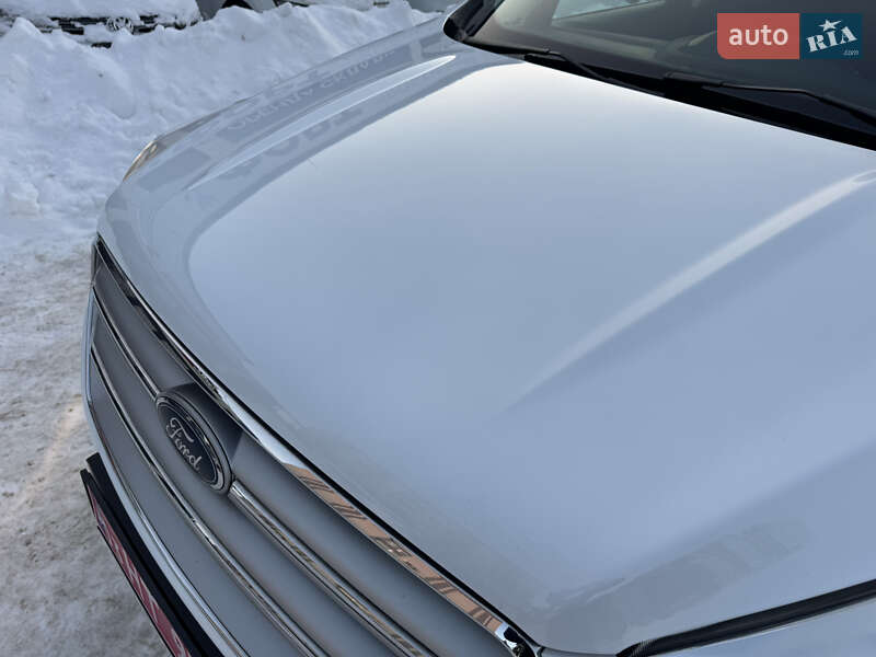 Внедорожник / Кроссовер Ford Kuga 2019 в Ровно