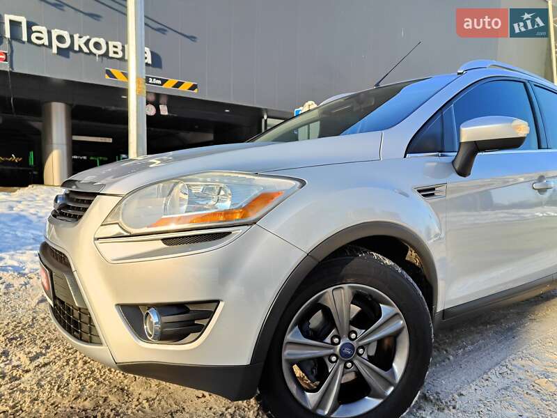 Внедорожник / Кроссовер Ford Kuga 2009 в Киеве