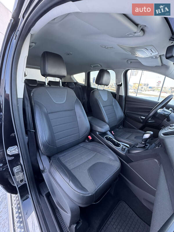 Внедорожник / Кроссовер Ford Kuga 2013 в Луцке