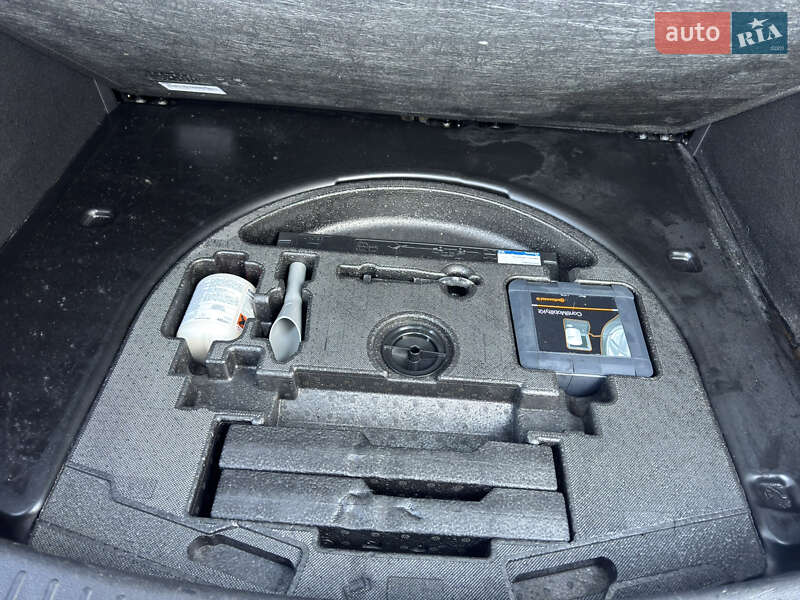 Внедорожник / Кроссовер Ford Kuga 2013 в Луцке