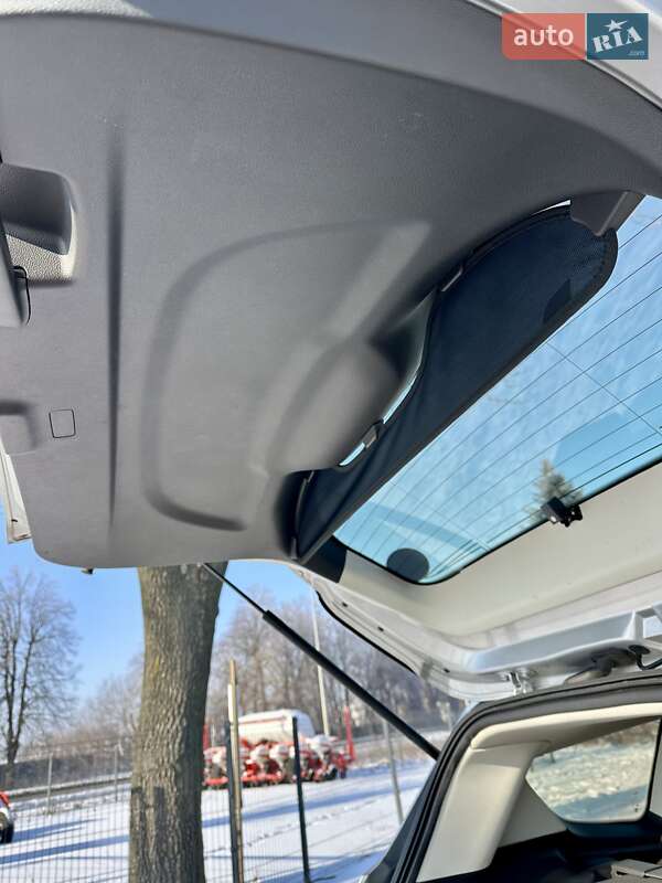 Внедорожник / Кроссовер Ford Kuga 2017 в Виннице