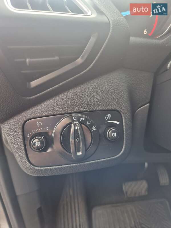 Внедорожник / Кроссовер Ford Kuga 2019 в Львове