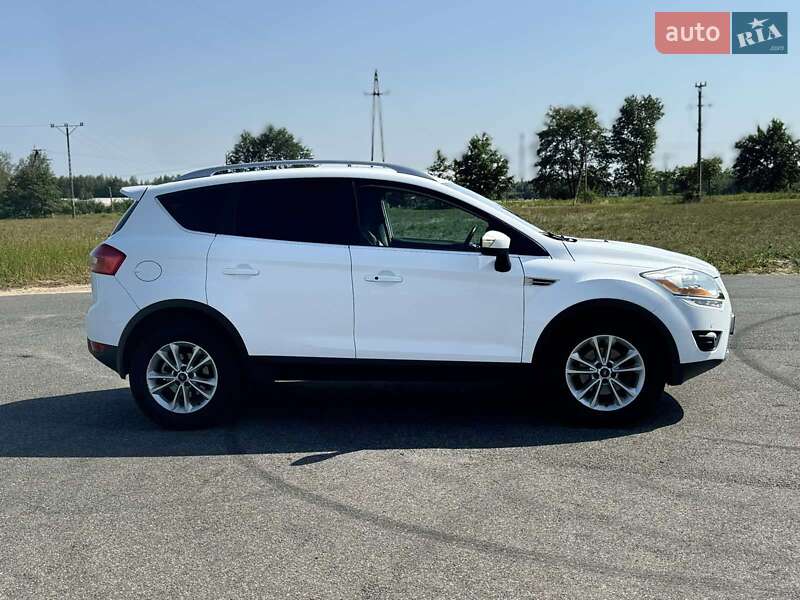 Позашляховик / Кросовер Ford Kuga 2012 в Коломиї