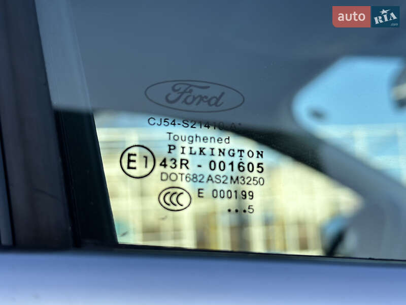 Внедорожник / Кроссовер Ford Kuga 2015 в Львове фото 30 Внедорожник / Кроссовер Ford Kuga 2015 в Львове