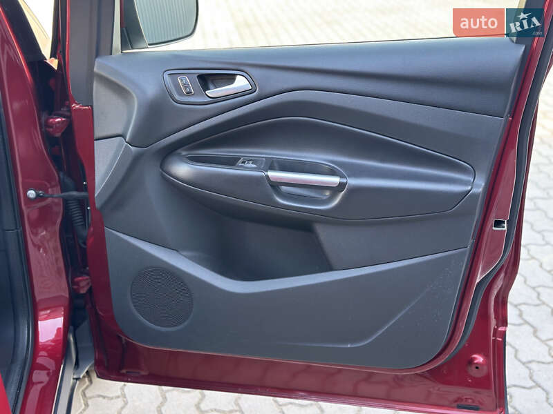 Внедорожник / Кроссовер Ford Kuga 2015 в Львове фото 52 Внедорожник / Кроссовер Ford Kuga 2015 в Львове