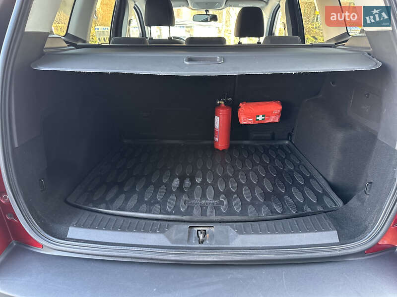 Внедорожник / Кроссовер Ford Kuga 2015 в Львове фото 95 Внедорожник / Кроссовер Ford Kuga 2015 в Львове