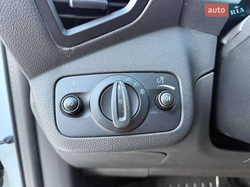 Позашляховик / Кросовер Ford Kuga 2019 в Києві