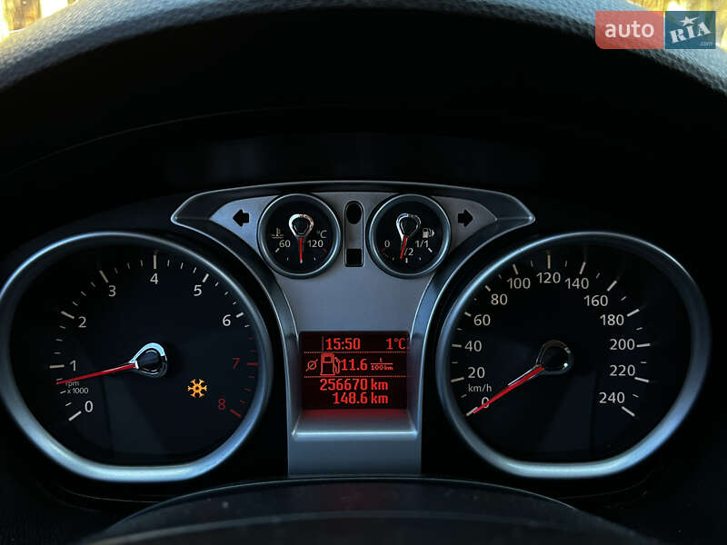 Внедорожник / Кроссовер Ford Kuga 2011 в Николаеве