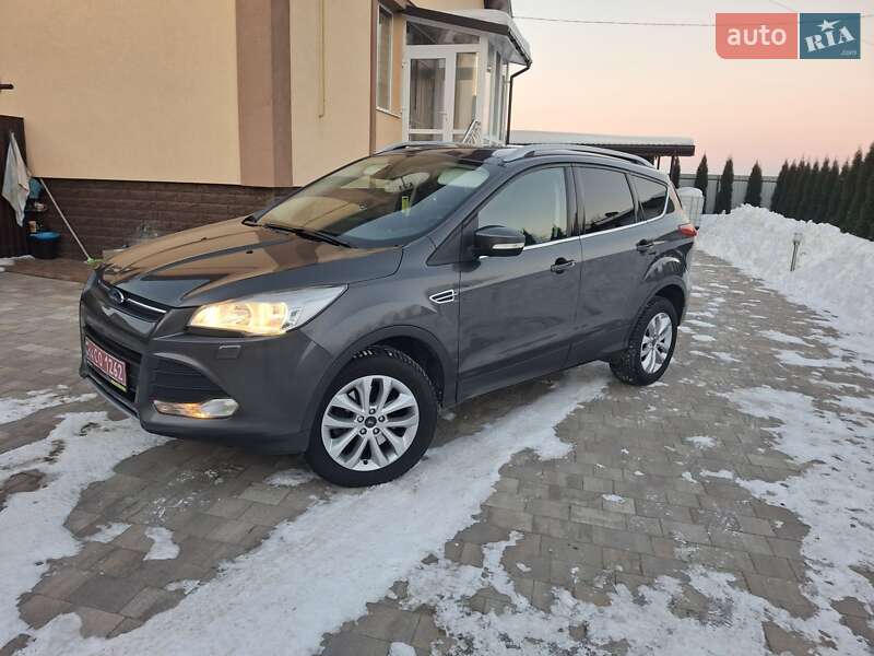 Внедорожник / Кроссовер Ford Kuga 2016 в Ивано-Франковске