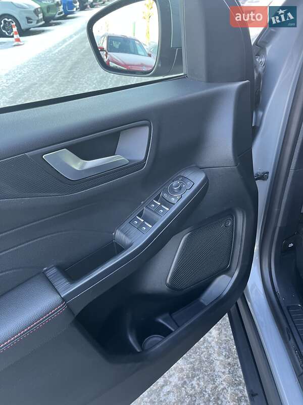 Позашляховик / Кросовер Ford Kuga 2023 в Києві