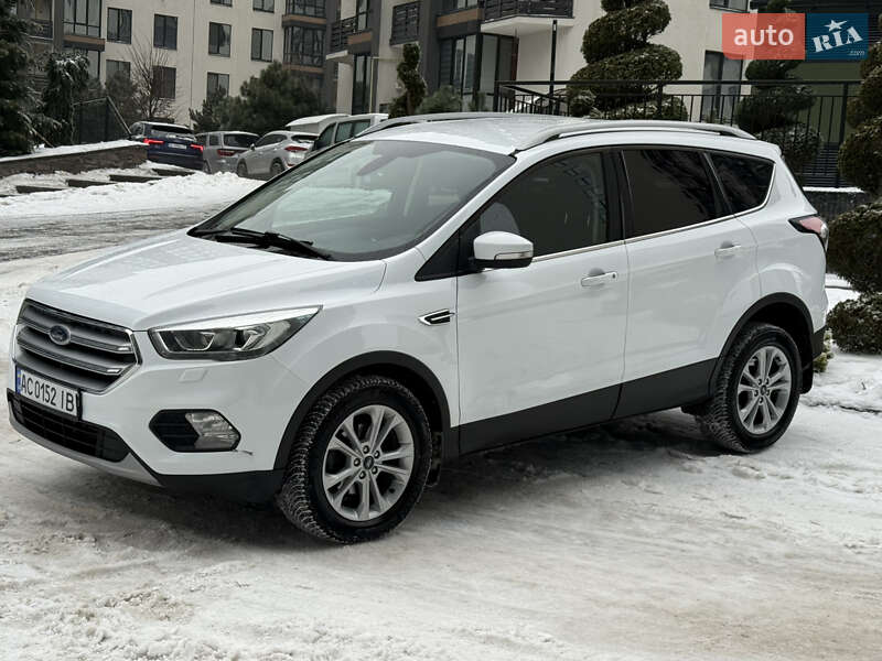 Внедорожник / Кроссовер Ford Kuga 2019 в Киеве фото 4 Внедорожник / Кроссовер Ford Kuga 2019 в Киеве