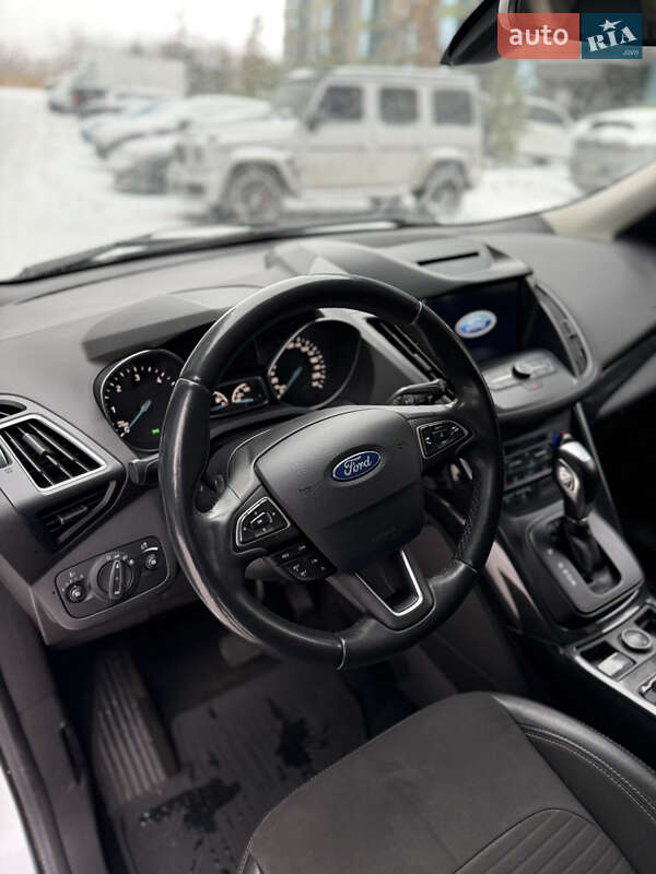 Внедорожник / Кроссовер Ford Kuga 2019 в Киеве фото 12 Внедорожник / Кроссовер Ford Kuga 2019 в Киеве