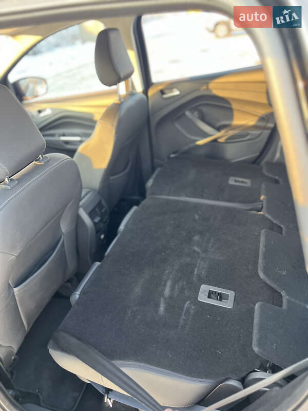 Внедорожник / Кроссовер Ford Kuga 2019 в Киеве фото 39 Внедорожник / Кроссовер Ford Kuga 2019 в Киеве