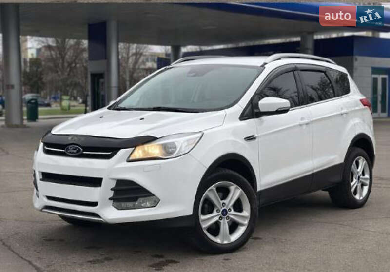 Позашляховик / Кросовер Ford Kuga 2016 в Миколаєві