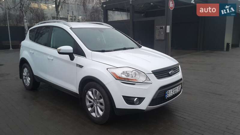 Позашляховик / Кросовер Ford Kuga 2011 в Миргороді