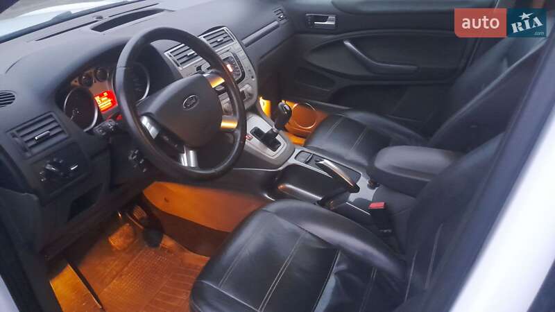 Позашляховик / Кросовер Ford Kuga 2011 в Миргороді