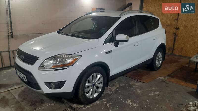 Позашляховик / Кросовер Ford Kuga 2011 в Миргороді