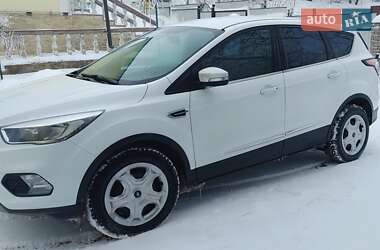 Позашляховик / Кросовер Ford Kuga 2017 в Кам'янець-Подільському