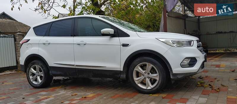 Позашляховик / Кросовер Ford Kuga 2017 в Кам'янець-Подільському фото 22 Позашляховик / Кросовер Ford Kuga 2017 в Кам'янець-Подільському