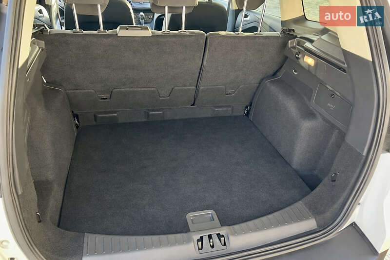 Внедорожник / Кроссовер Ford Kuga 2016 в Киеве фото 24 Внедорожник / Кроссовер Ford Kuga 2016 в Киеве